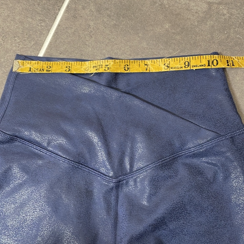 OFFLINE By Aerie The‎ Hugger Crossover High Waisted Crackle Legging size Small - Picture 6 of 9